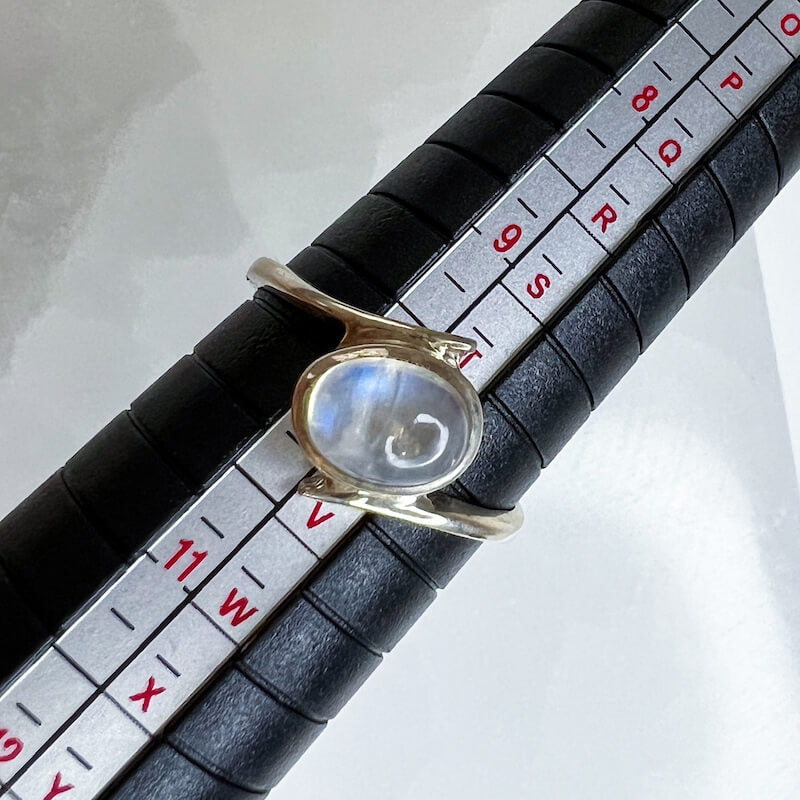 Looking for a Moonstone Sterling Silver Ring - Moonstone Jewelry? Shop at MagicCrystals for Healing Crystal jewelry, Rainbow Moonstone, Flashy Rainbow Moonstone Crystal jewelry, Healing Crystal Ball. White Flashy Blue Crystal Ball, Housewarming Gift Home Decor, Natural Stone Hand Carved Crystal, Rainbow Moonstone