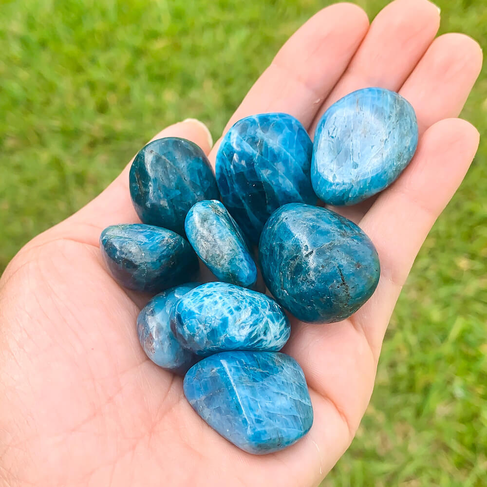 Check out Magic Crystals for the very best in unique Blue Apatite Stone Healing crystal gemstone. Buy genuine apatite gemstone stones with FREE SHIPPING available. Blue Apatite tumbled stones meaning: MOTIVATION • MANIFESTATION • COMMUNICATION. Healing Crystal apatite Jewelry,Natural stones bracelets. Gemini stone