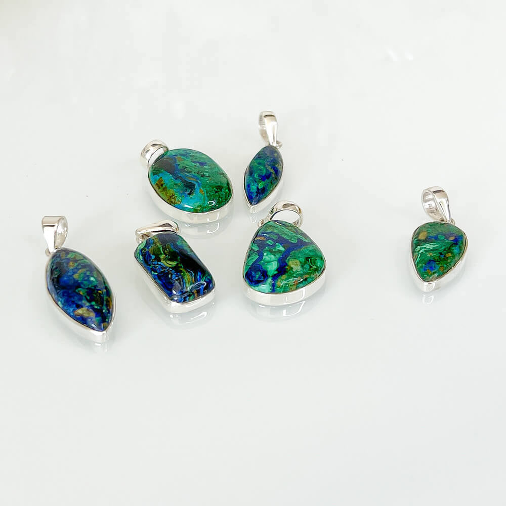 Collar con colgante de gota de plata esterlina con malaquita y azurita - A