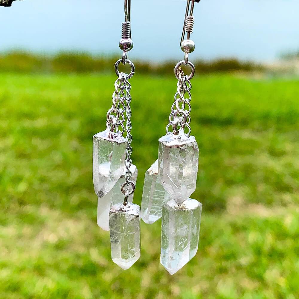 Looking for clear crystal quartz jewelry? Shop at Magic Crystals for Clear Quartz Triple Stone Dangle Earrings and for the best clear quartz quality available. We carry a wide variety of clear Clear Quartz Earrings, boho jewelry, Dangle Earrings, jewelry for men, women, unisex with FREE SHIPPING available.