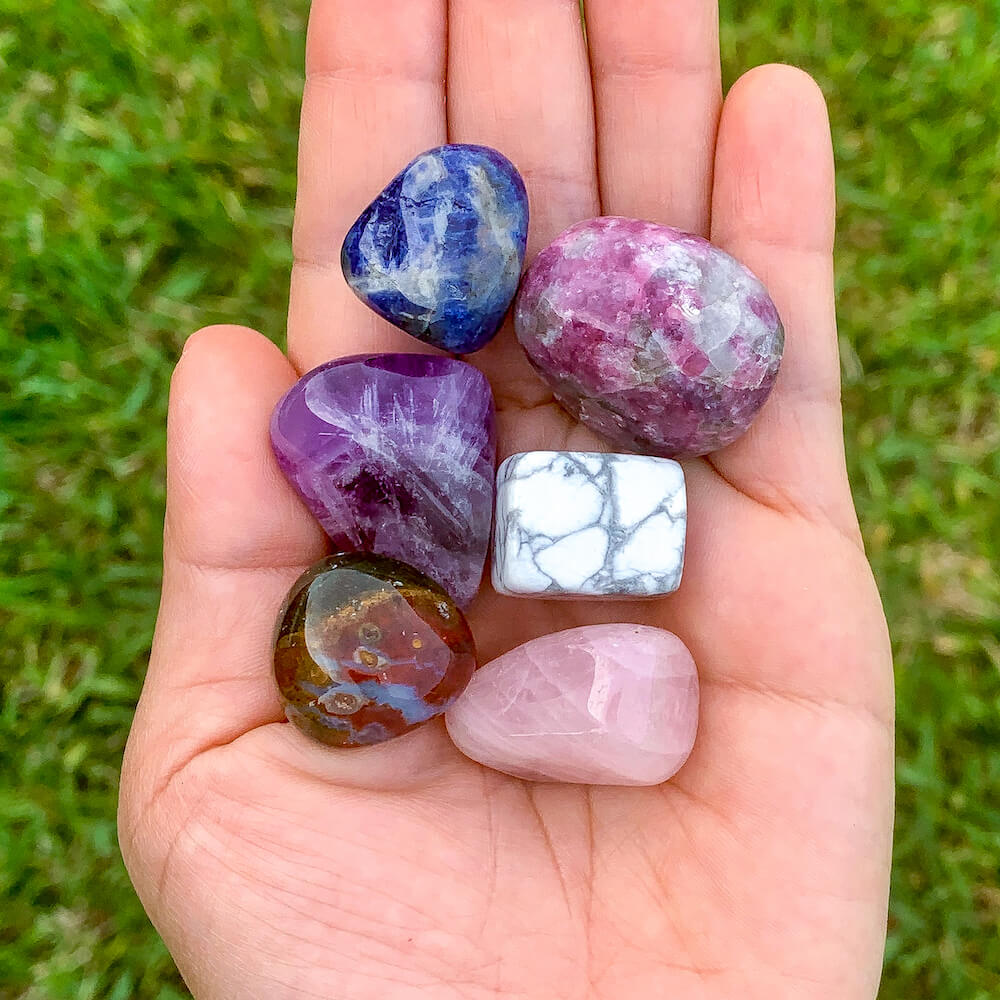 Shop for Healing Crystals Kit, Crystals for Anxiety, Crystals set at Magic Crystals. Magiccrystals.com made up of several uniquely paired gemstones that resonate strongly with the energy and vibration of calmness and relaxation. Anxiety Crystals with FREE SHIPPING available.
