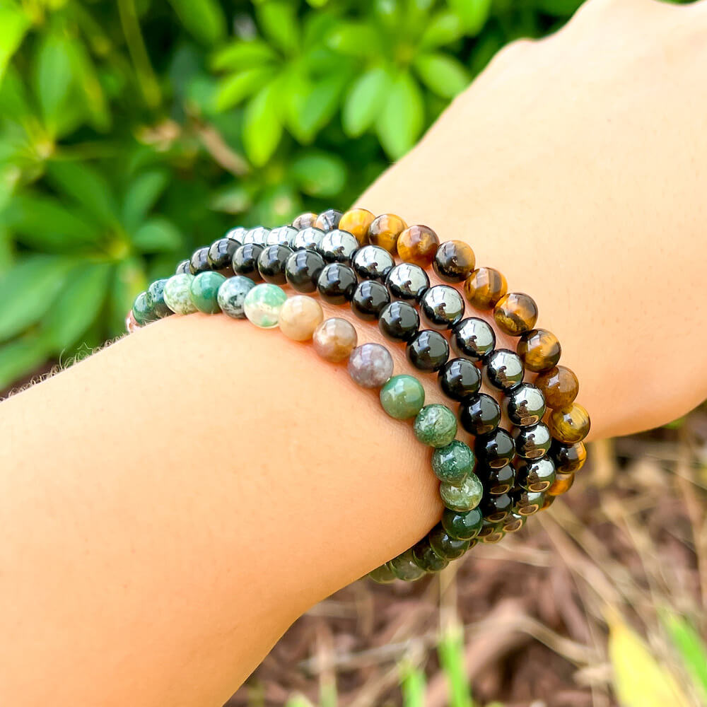 The Gemini Bracelet Zodiac Set from Magic Crystals is perfect and designed for people whose sun sign is Gemini to stay Confident, lively, and sociable. It blends Moss Agate, Hematite, Tiger Eye, and Black Obsidian. Best Gemini crystals and Gemini Zodiac Pack gift for birthdays, Christmas, mother's day