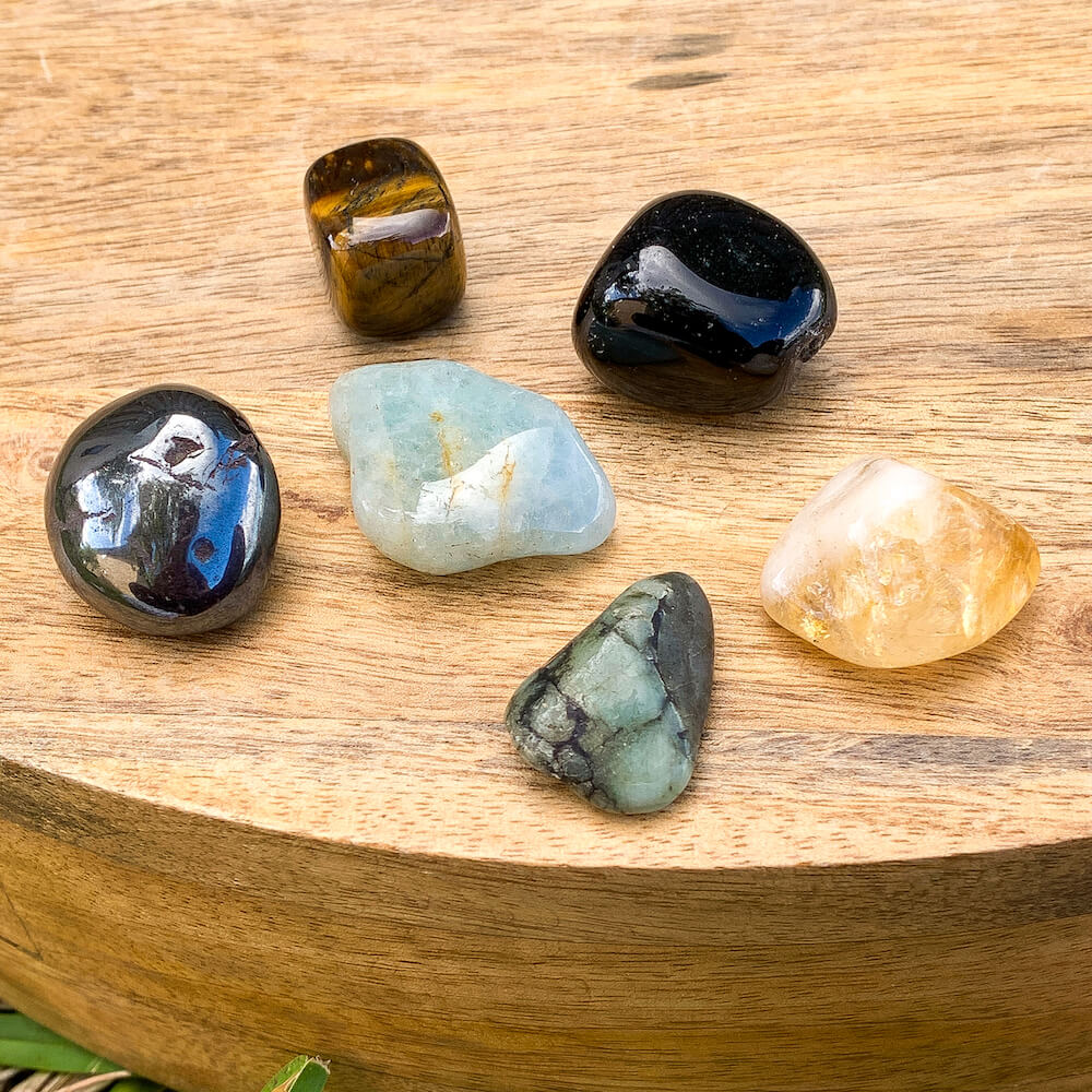 Shop for GEMINI Crystals Set, Crystals and Stones for Gemini, Zodiac Stones Pouch, Star Sign tumbled stones, Zodiac Crystal Gift, Constellation Gift, Gift for friends, Gift for sister, Gift for Crystals Lovers at Magic Crystals. Magiccrystals.com made up of several uniquely paired gemstones for Gemini.