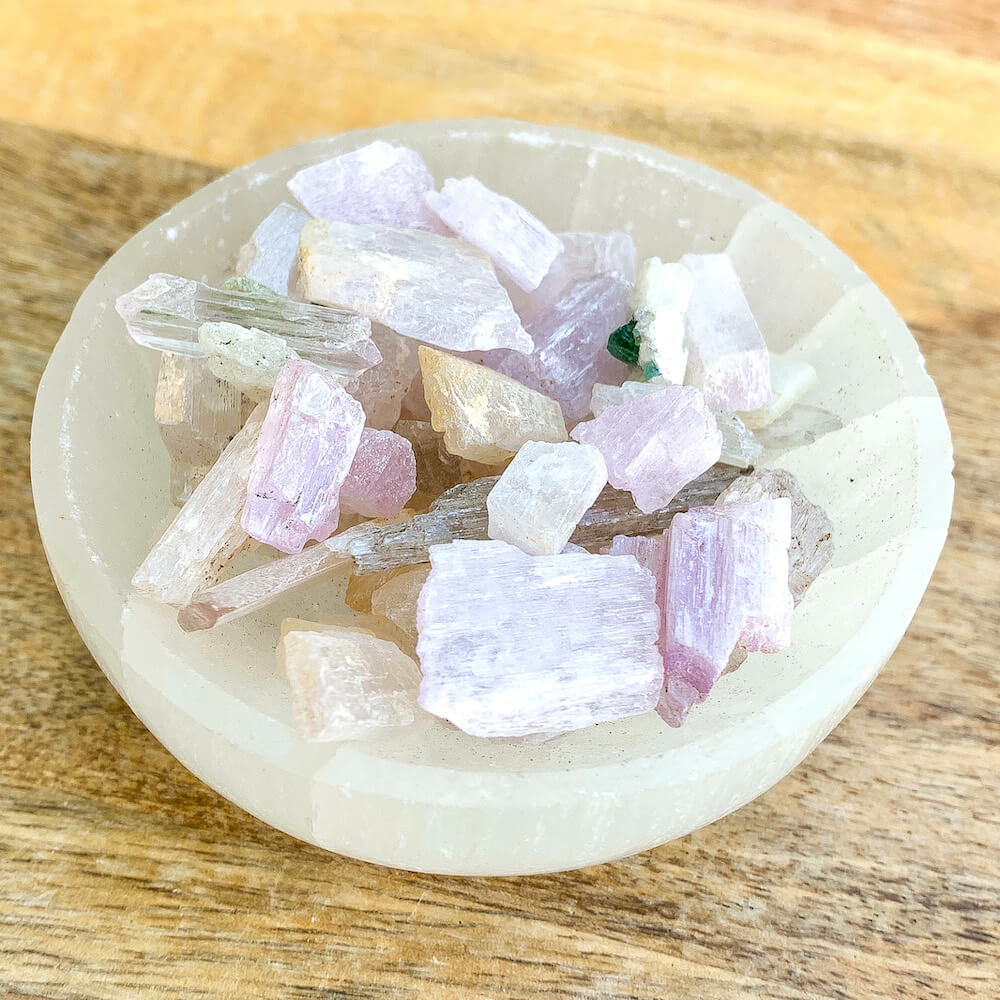 Buy Raw Purple Kunzite Gemstone chunks - Choose how many stones, Singles, or Bulk at Magic Crystals. Kunzite pieces are great stones for communication, love, healing, energy, energy blockage. FREE SHIPPING Crystal Gift, Constellation Gift, Gift for Friends, Gift for sister, Gift for Crystals Lovers at Magic Crystals.