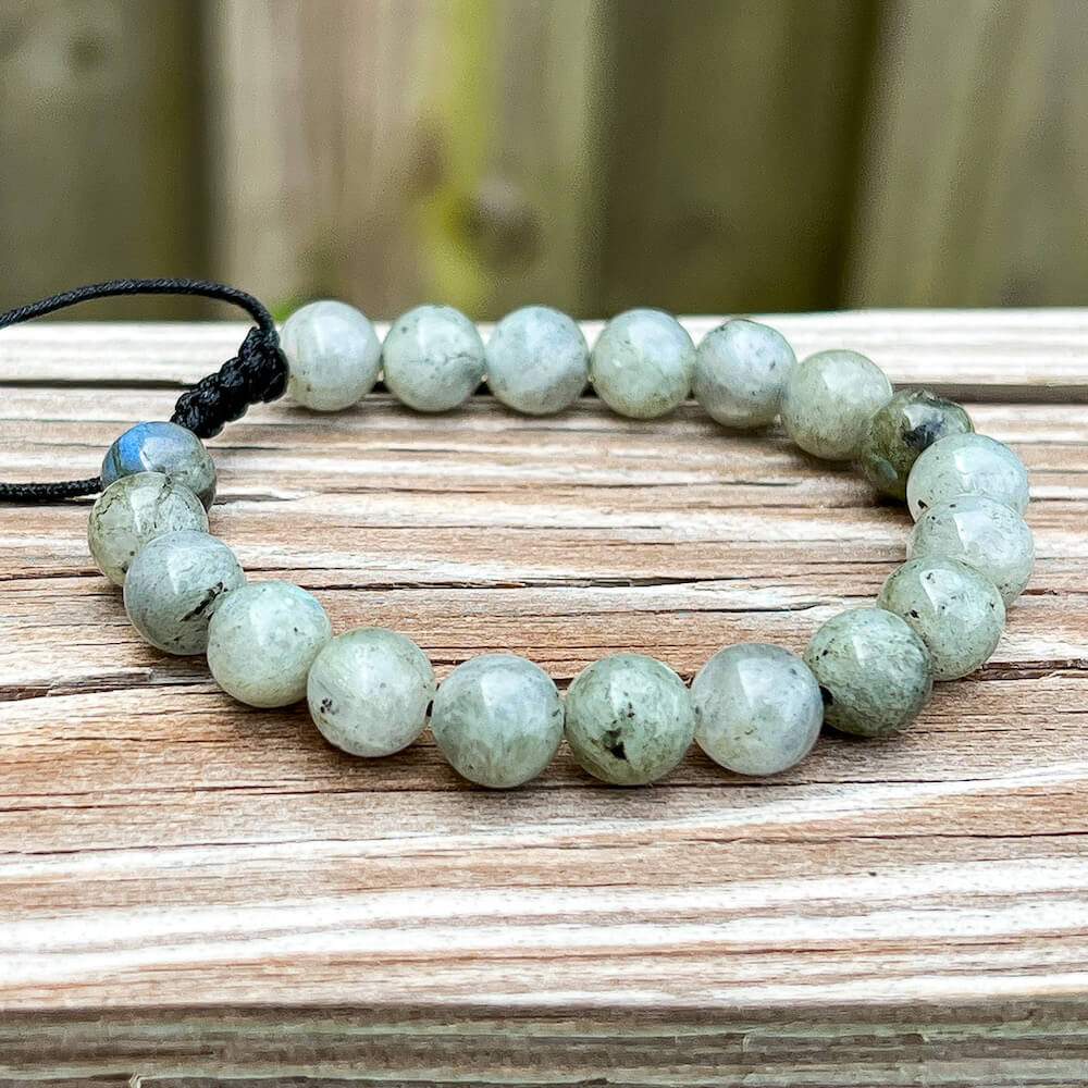 Looking for a Unisex adjustable natural stone Beaded Bracelets? Shop at Magic Crystals for Labradorite Bead Bracelet and Labradorite Jewelry. Gemstone Bracelet with Healing Crystals, and Stones. Labradorite Jewelry Crystal Bracelet with FREE SHIPPING available.