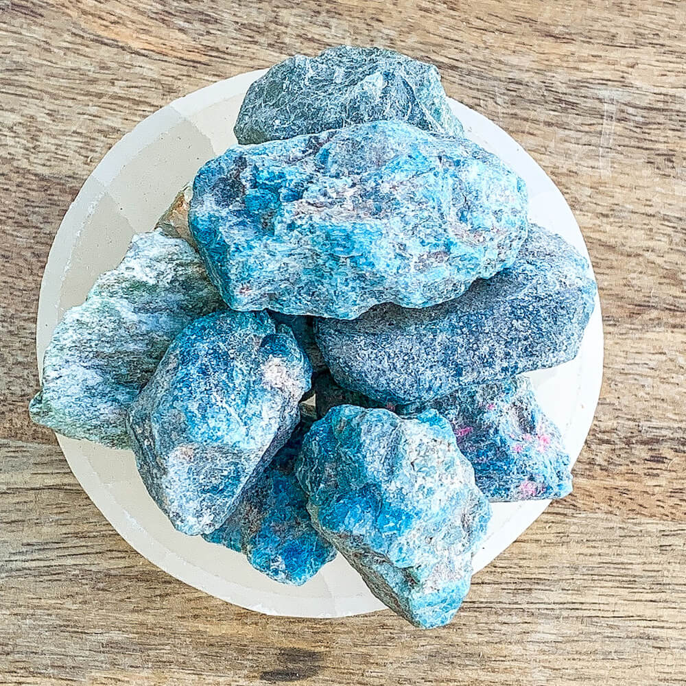 Check out Magic Crystals for the very best in unique Blue Apatite Rough Stone Healing crystal gemstone. Buy genuine apatite gemstone stones with FREE SHIPPING available. Blue raw Apatite tumbled stones meaning: MOTIVATION • MANIFESTATION • COMMUNICATION. Healing Crystal apatite Jewelry,Natural stones. Gemini stone