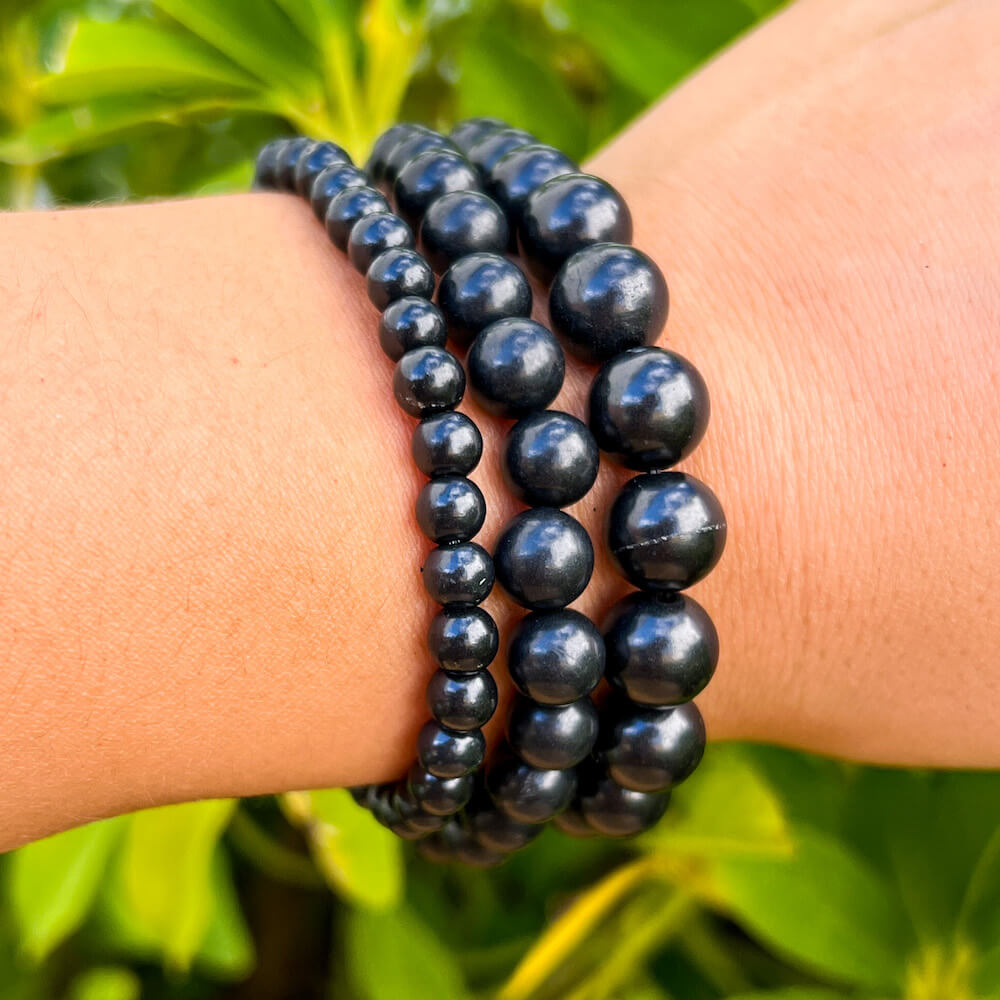 Looking for a Unique Shungite bracelet? Find Shungite Bead Bracelet, Polished Shungite, EMF Protection, Shungite Jewelry handmade crystal when you shop at Magic Crystals. Shop genuine shungite bracelet. Women and Mens shungite bracelets with FREE SHIPPING AVAILABLE.