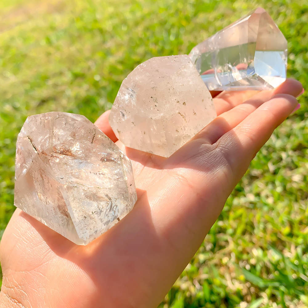 Check out our Smoky quartz chunks selection. Buy Smoky Quartz Chips/Chunks (Brazil) (Mostly 1.5 to 2 inches). Chunks are great for grids, medicine bags and healing layouts. FREE FORM made of natural Smoky quartz. Magic Crystals has freeform chunks.