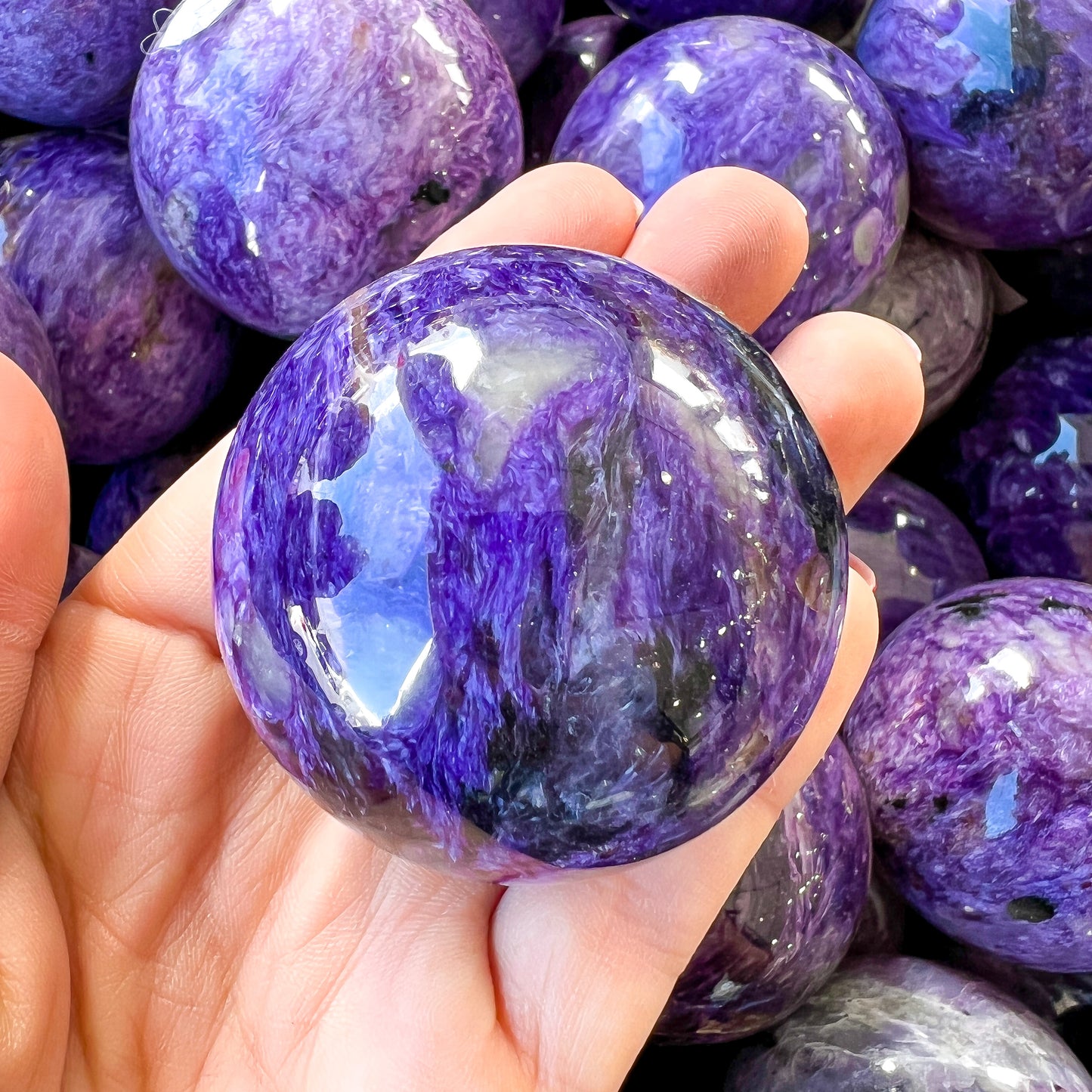 Rara Charoite "Piedra del Dragón" Esfera de Rusia
