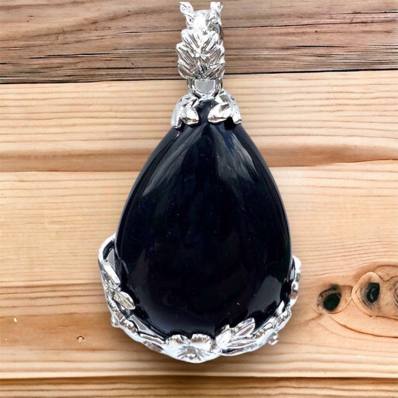 Black Agate Necklace - Natural Stone Agate Necklace - Magic Crystals. Flower Agate jewelry, made with natural gemstone black agate stone. FREE SHIPPING