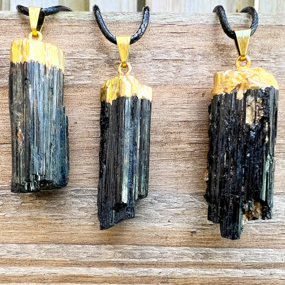 Raw Black Tourmaline Necklace – Handmade Macramé Crystal Pendant – Adjustable Necklace Gift For Everyday Balance - Foto 7