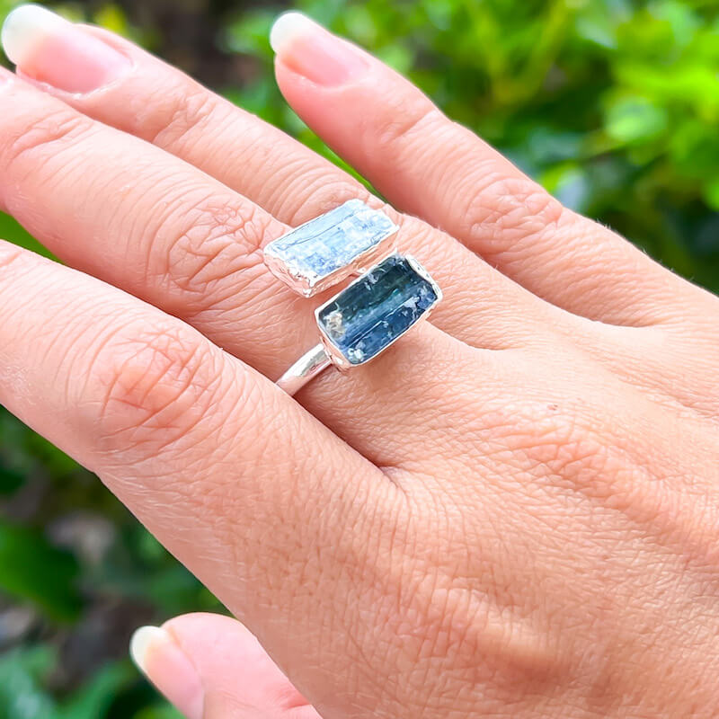 Aqua Marine Crystal Ring – DALLAS PSYCHIC AND CRYSTALS