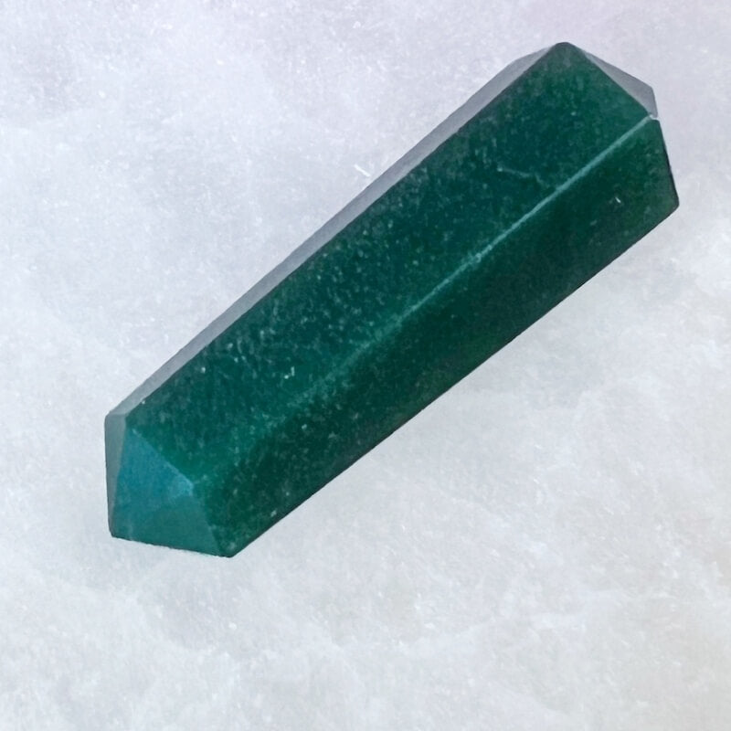 Double Point Stone. Dark-Green-Jade-Stone-Stone-Double-Point. Natural Double Terminated Point Crystal.- Magic Crystal. Natural Double Terminated Point Crystal - MAGICCRYSTALS