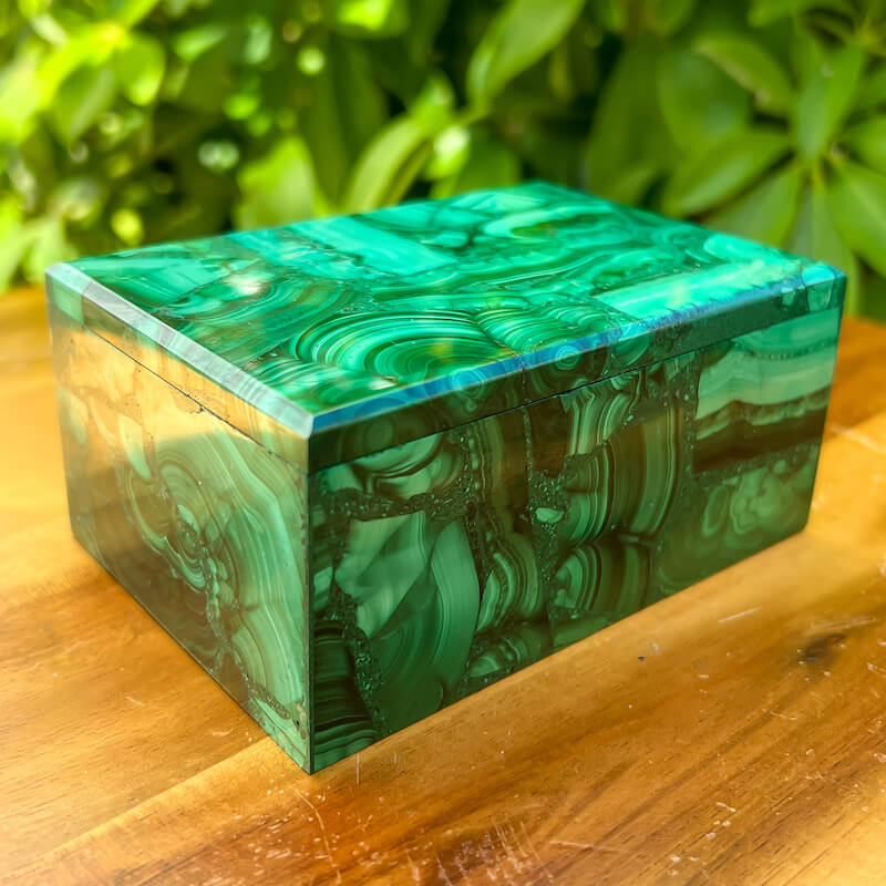 Looking for Genuine Malachite Carving? Shop at MagicCrystals for Genuine Malachite Box - Malachite Carved Jewelry Box - Malachite from Congo, Malachite Jewelry Box, Natural Stone Beautiful Quality Polished Malachite Box, Malachite Gemstone Box, Home Decor. malachite jewelry, malachite stone.   Analyzing image    Genuine-Malachite-Box-with-Lid-_7