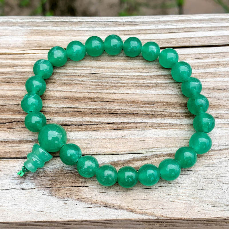 GREEN AVENTURINE BRACELET. Looking for a Unique Green Aventurine Mala Bracelet, Aventurine Stone Natural Bead Bracelet? Find green aventurine bracelet benefits when you shop at Magic Crystals. Green aventurine stone bracelet. FREE SHIPPING available