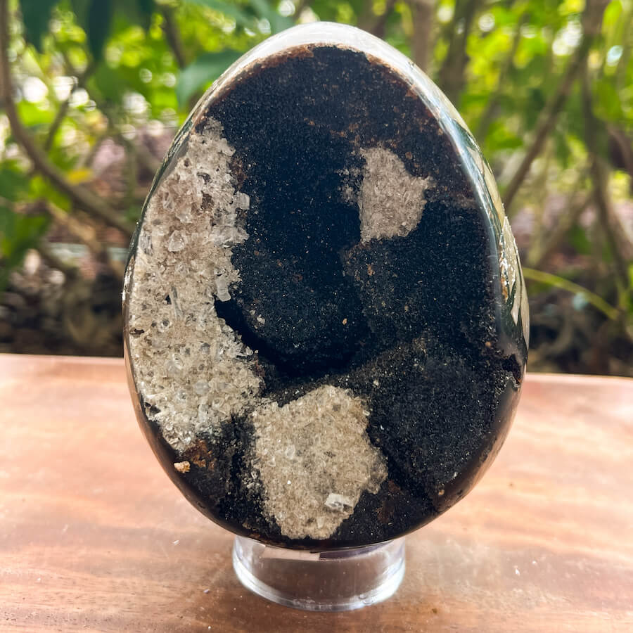 Natural Septarian Crystal Egg UV Reactive Stone Spiritual Healing Crystal Protection Meditation Glowing Energy Dragon Stone Home Decor Gift - MagicCrystals.com