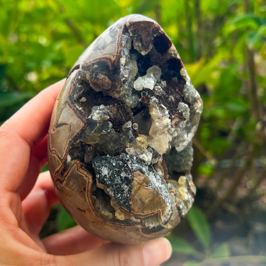 Natural Septarian Crystal Egg UV Reactive Stone Spiritual Healing Crystal Protection Meditation Glowing Energy Dragon Stone Home Decor Gift - MagicCrystals.com