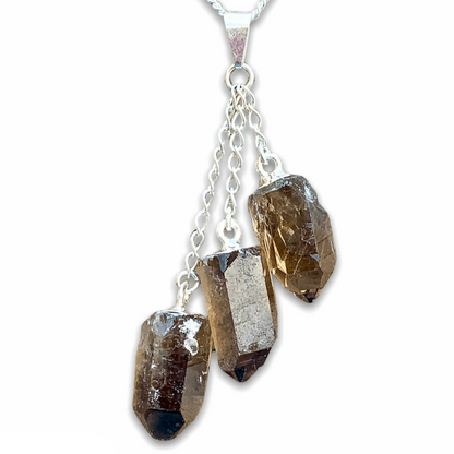 Collar con colgante de cuarzo ahumado