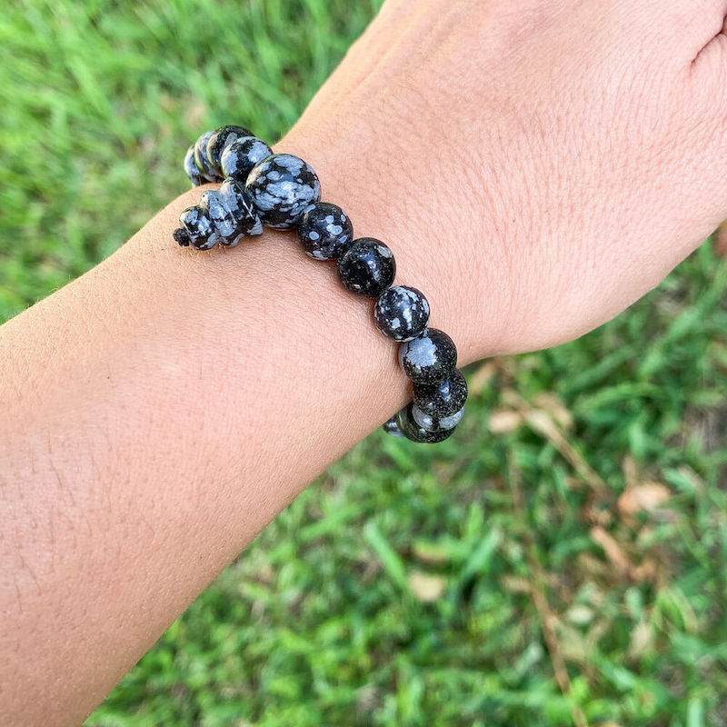 Looking for a Snowflake Obsidian Mala bracelet? Shop at Magic Crystals for the best quality snowflake jewelry. We have 8 mm and 6mm Round Bracelet Stretchy String bracelets for men and women. Healing Crystal Bracelet, Gemstone Bracelets, Bracelets for Women, Fathers Day and Mothers Day Gift, Reiki Jewelry.