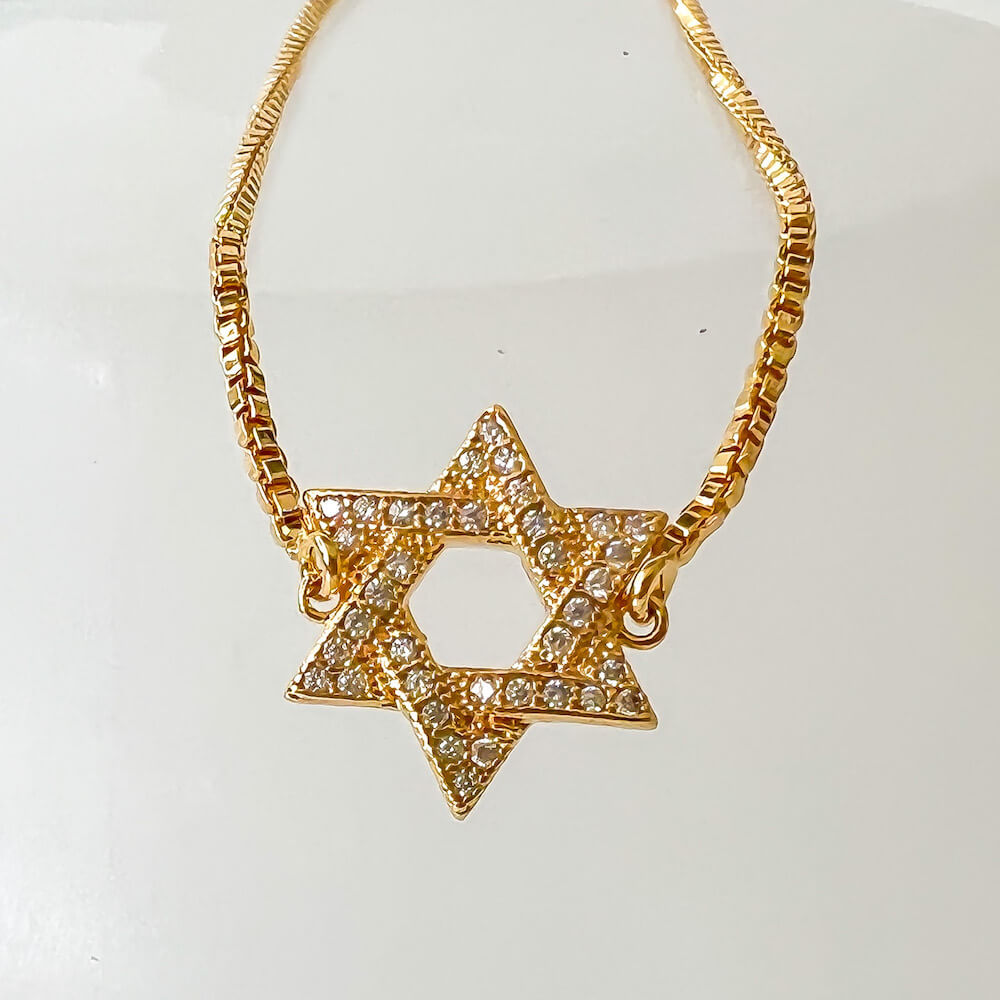 18K Gold Filled Star Of David Bracelet - Protection amulet from Magic Crystalss.  Hypoallergenic (lead-free, nickel-free, cadmium-free). MagicCrystals.Com bracelets are hand-crafted with love.  Unique gift with meaning to your precious days such as graduations, birthdays, mother's days, wedding events
