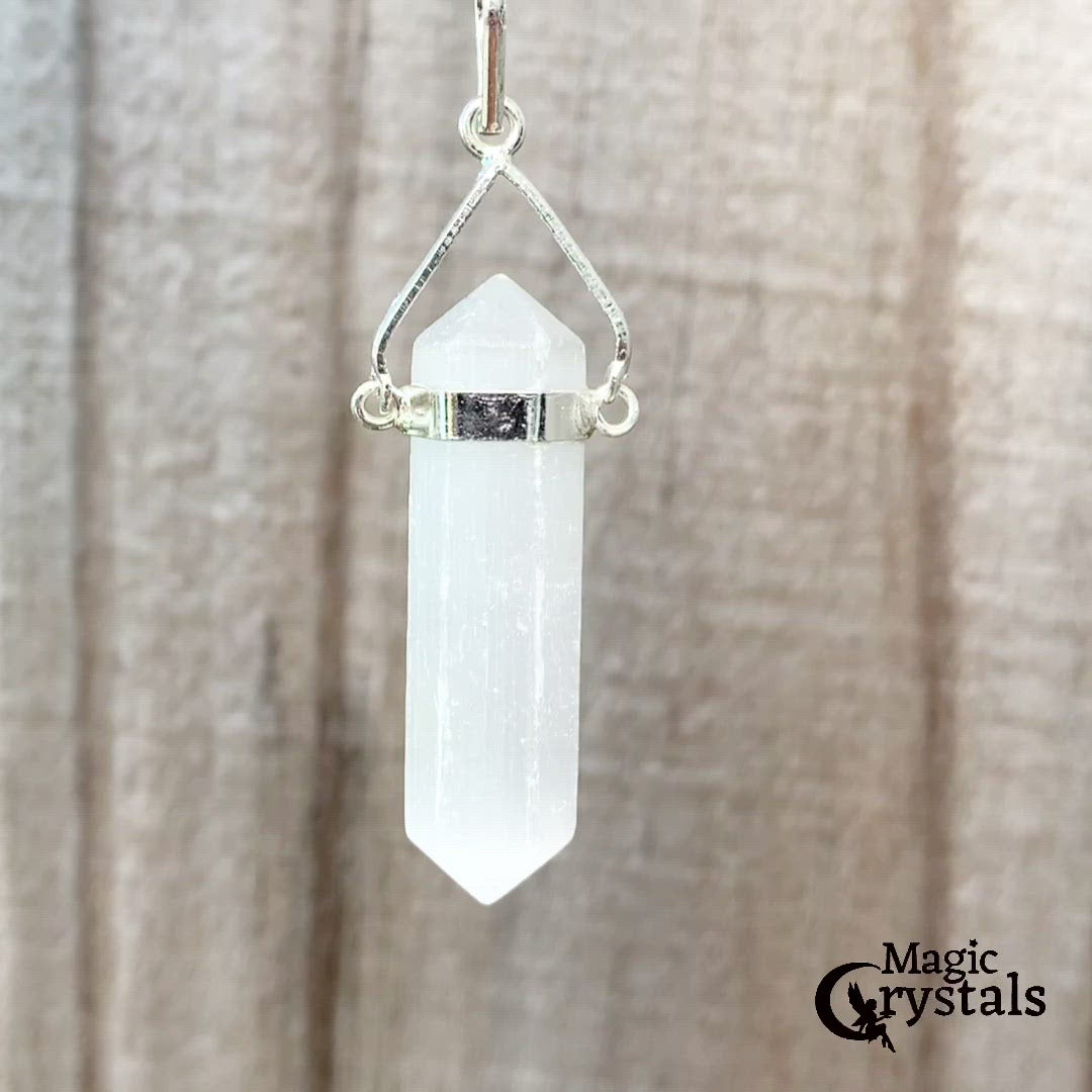Did you scroll all this way to get facts about selenite? Selenite is like liquid light. Shop for Selenite Pendant - selenite jewelry - healing crystal necklace in Magic crystals. Beautiful purification crystal set in silver. FREE SHIPPING available.