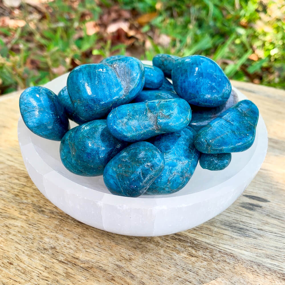 Check out Magic Crystals for the very best in unique Blue Apatite Stone Healing crystal gemstone. Buy genuine apatite gemstone stones with FREE SHIPPING available. Blue Apatite tumbled stones meaning: MOTIVATION • MANIFESTATION • COMMUNICATION. Healing Crystal apatite Jewelry,Natural stones bracelets. Gemini stone