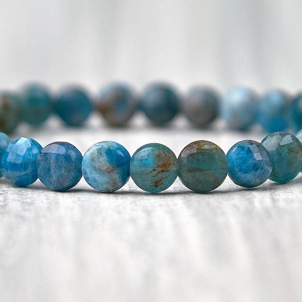 Check out Magic Crystals for the very best in unique, handmade Blue Apatite Bracelet Healing Stone elastic bracelet. Buy genuine apatite gemstone bracelet with FREE SHIPPING available. Apatite meaning: MOTIVATION • MANIFESTATION • COMMUNICATION. Healing Crystal apatite Jewelry,Natural stones bracelets. Gemini stone