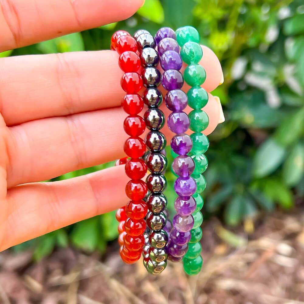 The Aries Gemstone Bracelet Set from Magic Crystals is perfect and designed for people whose sun sign is in Aries to bring temperance and balance back to your life. It blends Carnelian, Amethyst, Green Aventurine, and Hematite. Best Aries crystals and Aries Zodiac Pack gift for birthdays, Christmas, mother's day