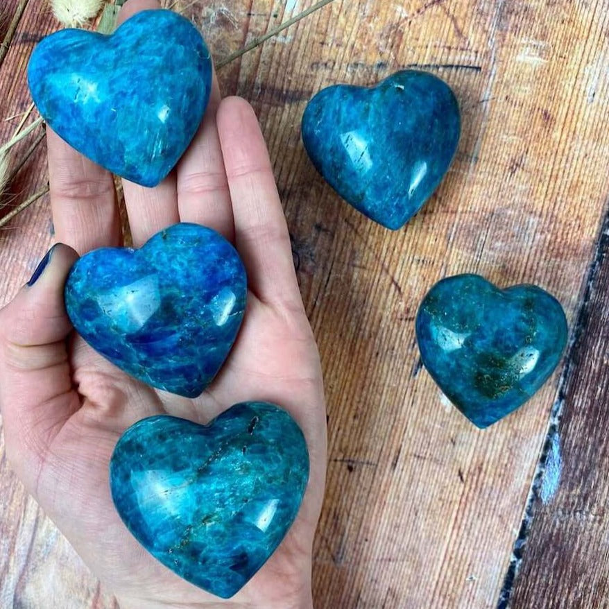 Check out Magic Crystals for the very best in unique, handmade Blue Apatite Heart, Blue Apatite Crystal Heart. Buy genuine Crystal Love, Heart Crystal and Blue Apatite Palmstone with FREE SHIPPING. Apatite assists with MOTIVATION and MANIFESTATION. Healing Crystal apatite Jewelry,Natural stones bracelets. Gemini stone. 