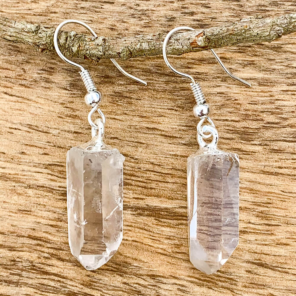 Looking for clear quartz jewelry? Well look no further! Shop at Magic Crystals for the best clear quartz quality available. We carry a wide variety of clear Clear Quartz Earrings, Quartz jewelry, Dangle Earrings with FREE SHIPPING available. Check out magiccrystals.com
