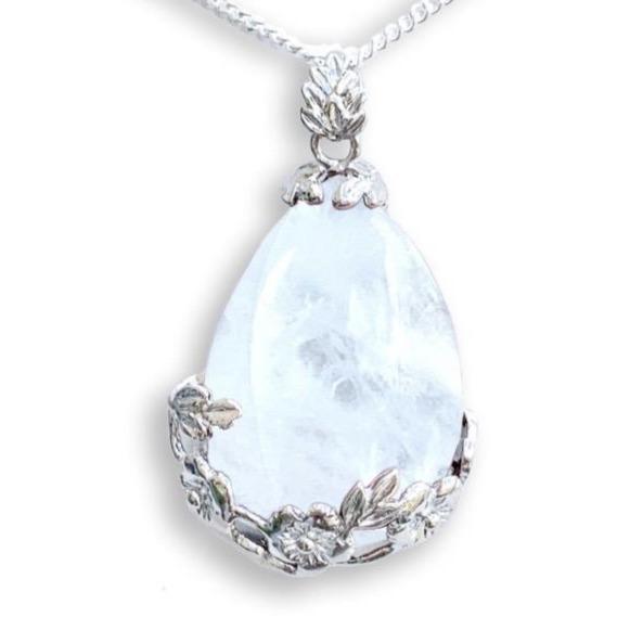 Clear Quartz Stone Handmade Tear Drop Flower Necklace - Magic Crystals
