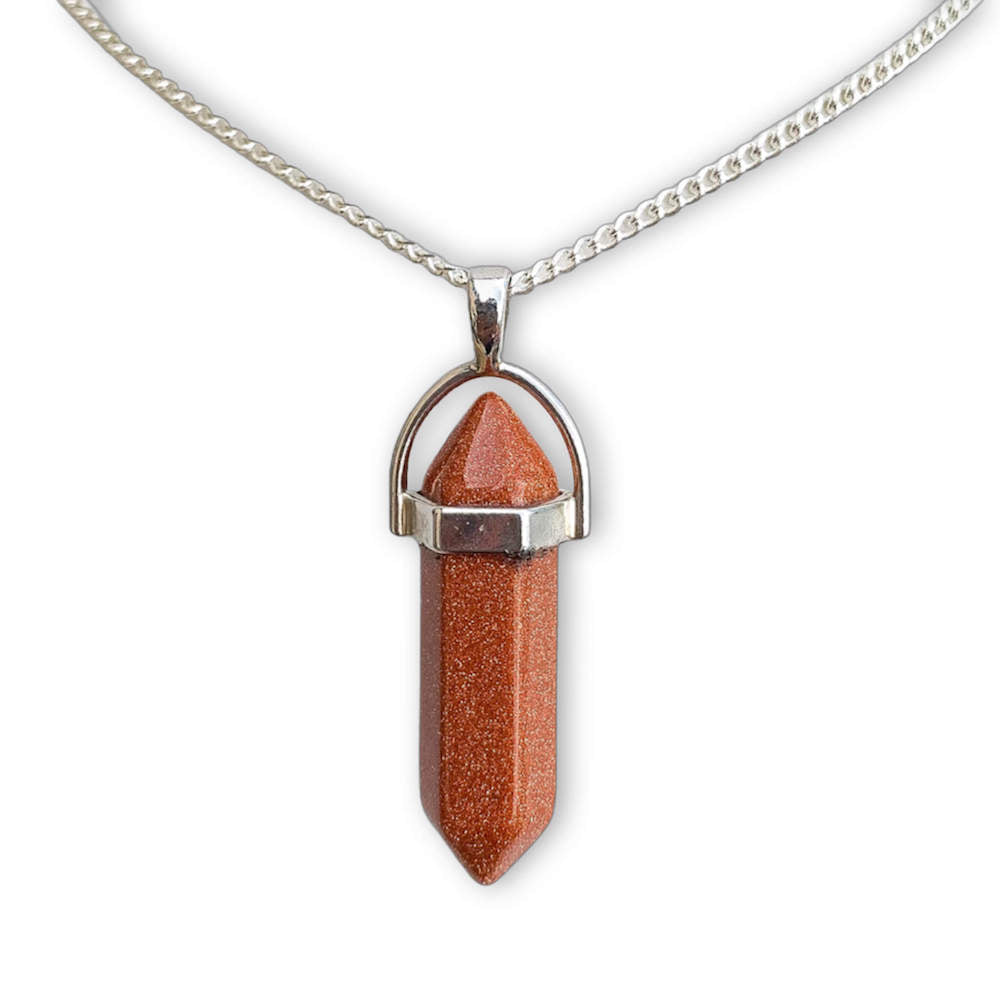 Double Point Gemstone Necklace - Goldstone. Looking for a handmade Crystal Jewelry? Find genuine Double Point Gemstone Necklace when you shop at Magic Crystals. Crystal necklace, for mens and women. Gemstone Point, Healing Crystal Necklace, Layering Necklace, Gemstone Appeal Natural Healing Pendant Necklace. Collar de piedra natural unisex.