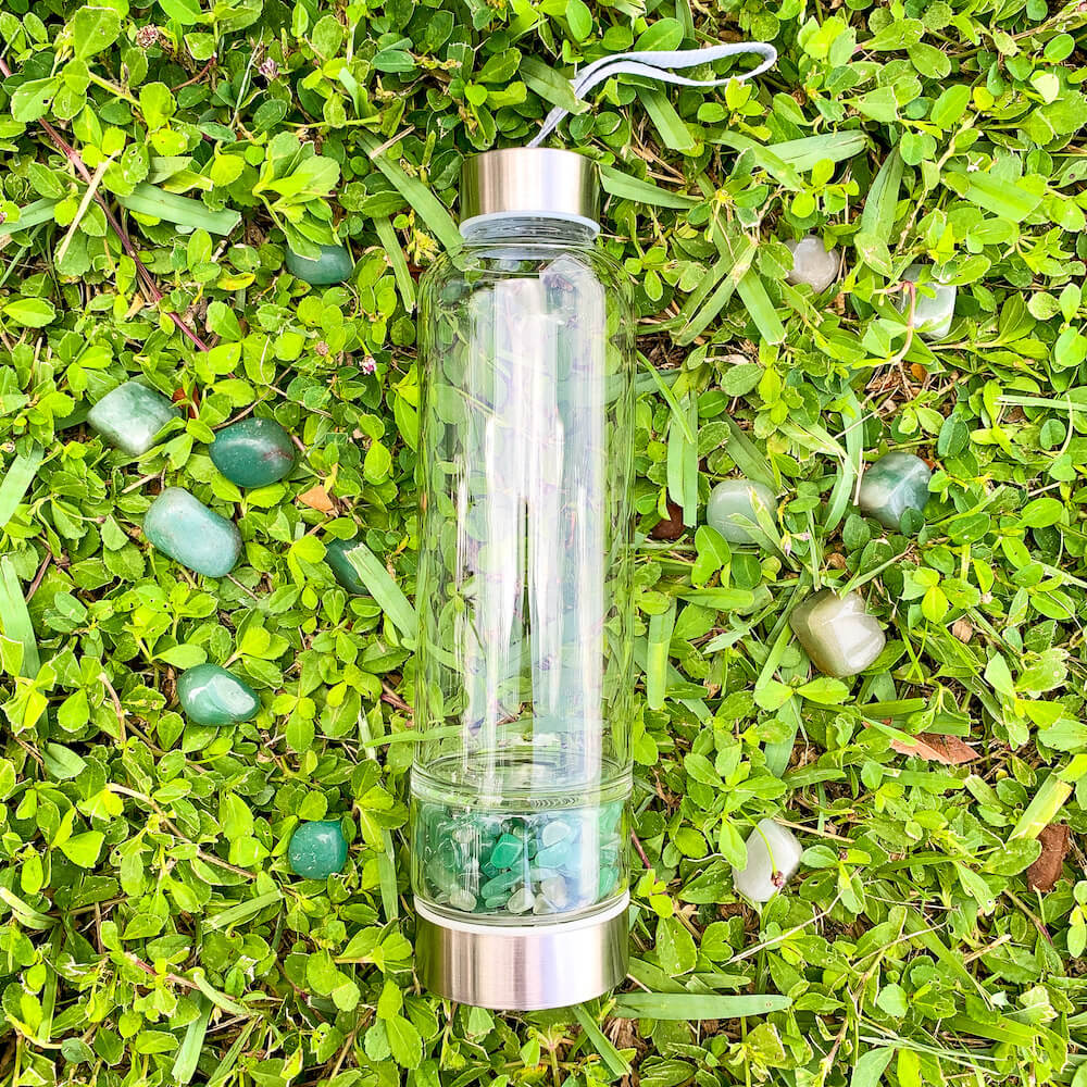    Green-Aventurine-Gemstone.Looking for Authentic Tumbled Crystal Water Bottle | Glass and Stainless Steel Water Bottle? Shop at Magic Crystals for Crystal Bottle, Stone Infused, Elixir, Stainless Steel and Environmentally Friendly bottle. 400 - 500 ml Tumbled Gemstone Unique Mineral Collection Gift. Gem Elixir Water Bottle.