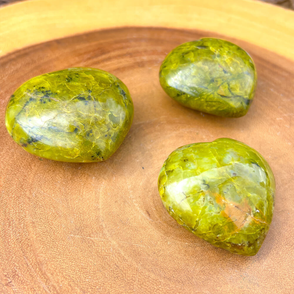 Buy Green Opal Heart from Madagascar - Green Opal  - Green Opal stone quartz - healing crystals and stones when you shop at Magic crystals. Green Polished Stone with FREE SHIPPING. Green Opal Green Opal is a  calming and soothing crystal known for its cleansing and re-energizing properties. 