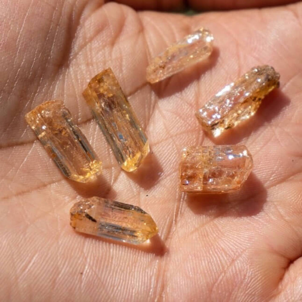 Looking for Imperial Topaz - Golden Topaz - Raw stone - Terminated Crystal - Jewelry Making Supplies - Ouro Preto, Minas Gerais, Brazil at MAGIC CRYSTALS. Shop genuine quality grade A Topaz.
