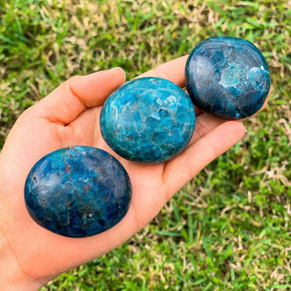 Check out Magic Crystals for the very best in unique Blue Apatite Crystal Healing stone - Blue crystal. Buy genuine tumbled blue apatite palm stone, polished palmstone, blue crystals and geodes, blue apatite crystal, motivational stone with FREE SHIPPING available. Blue Apatite tumbled stones meaning: MOTIVATION • MANIFESTATION.