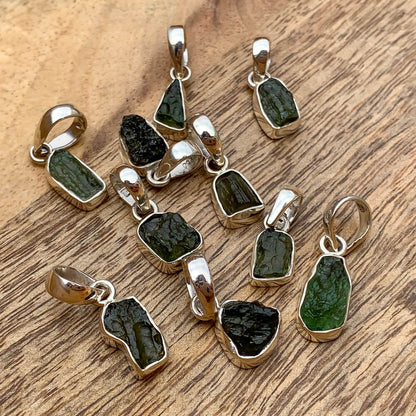 Genuine Moldavite Tektite Meteorite Crystal – Czech Republic Natural Stone For Jewelry & Healing