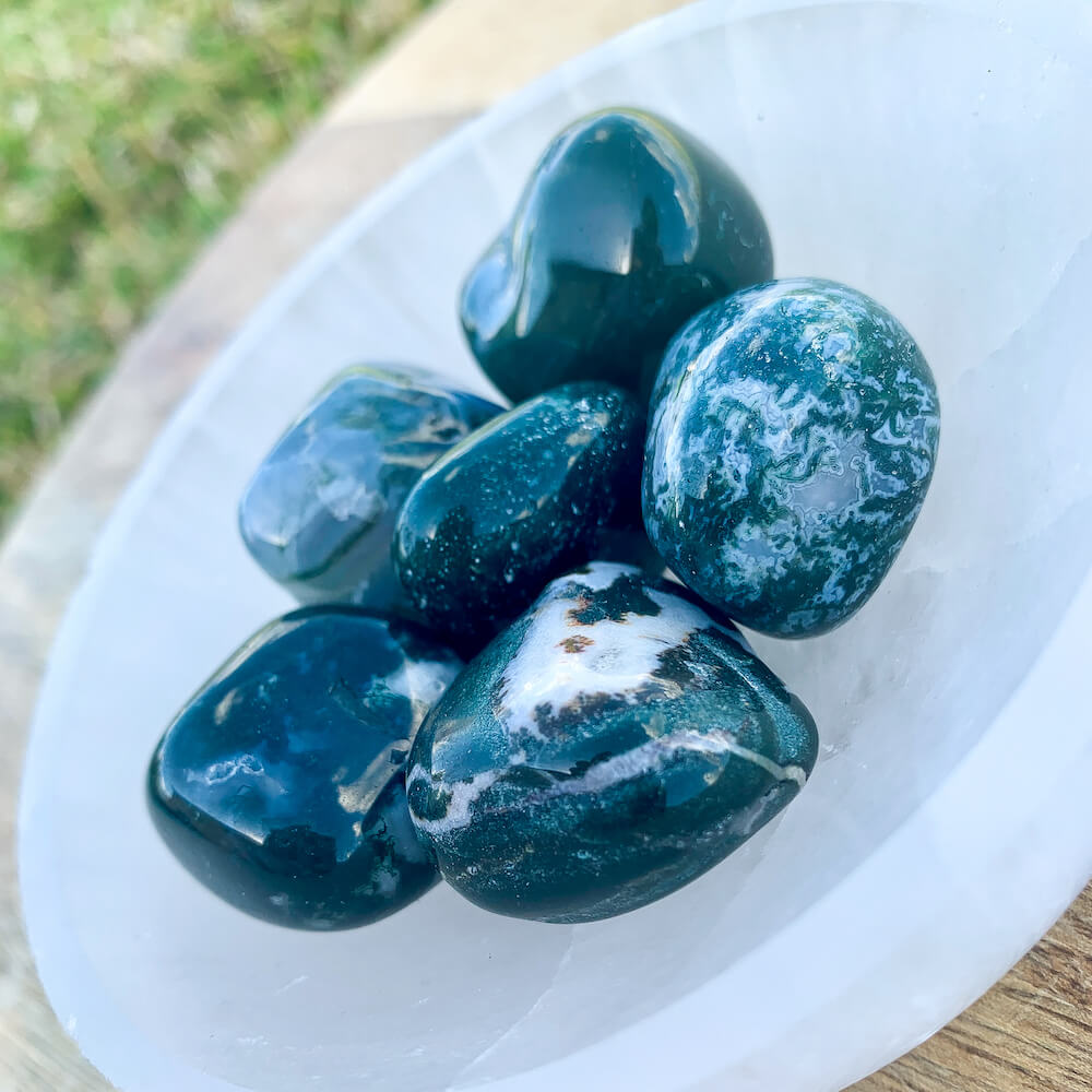 Buy Moss Agate Tumbled Stones - Choose how many stones, Singles or Bulk (Tumbled Moss Agate, Healing Crystals, Third Eye Chakra)  at Magic Crystals. Moss Agate is a soothing stone. FREE SHIPPING Crystal Gift, Constellation Gift, Gift for Friends, Gift for sister, Gift for Crystals Lovers at Magic Crystals.