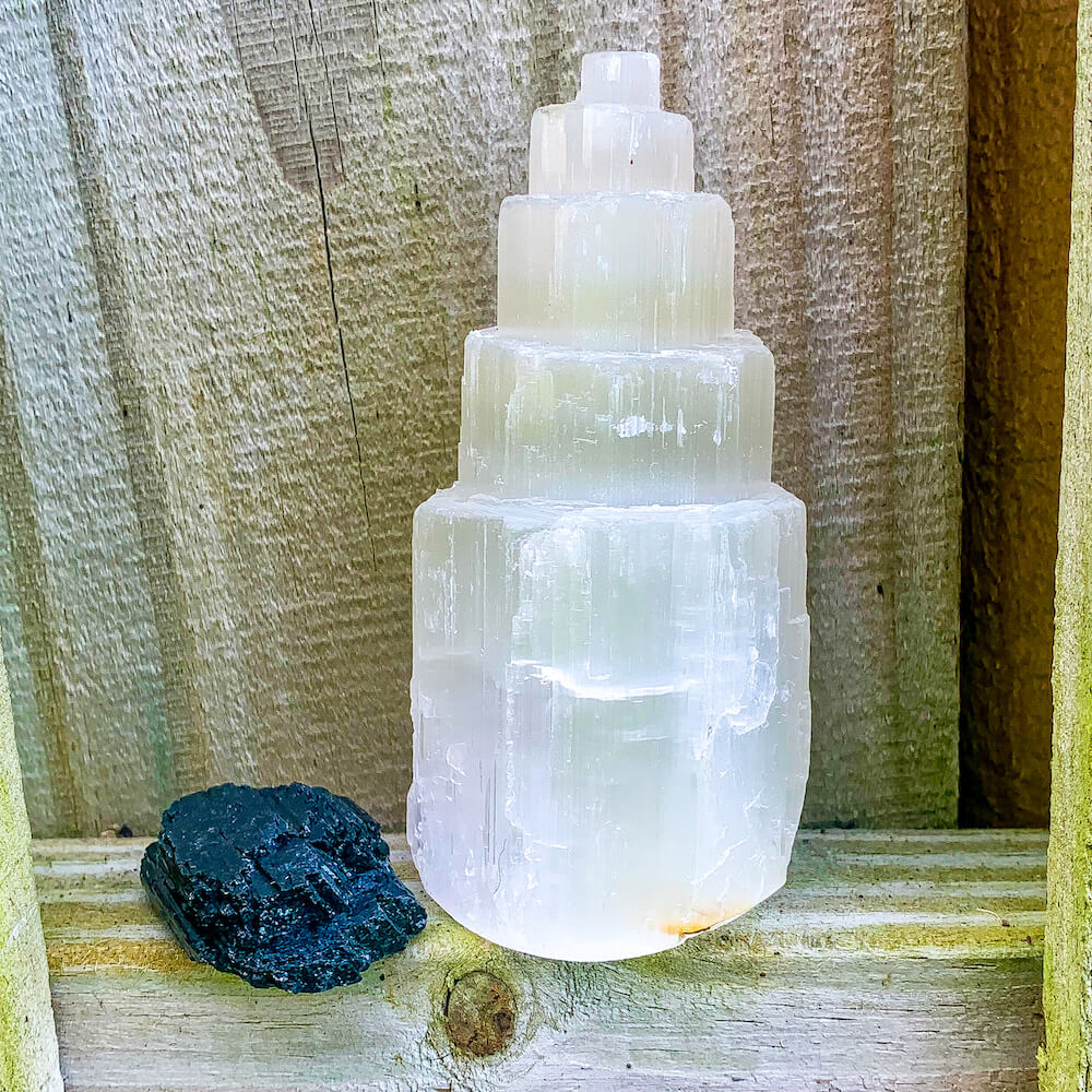 Selenite Tower Lamp – Healing Crystal Lamp For Positive Energy - Live In The Light Naturally Ltd - Foto 6