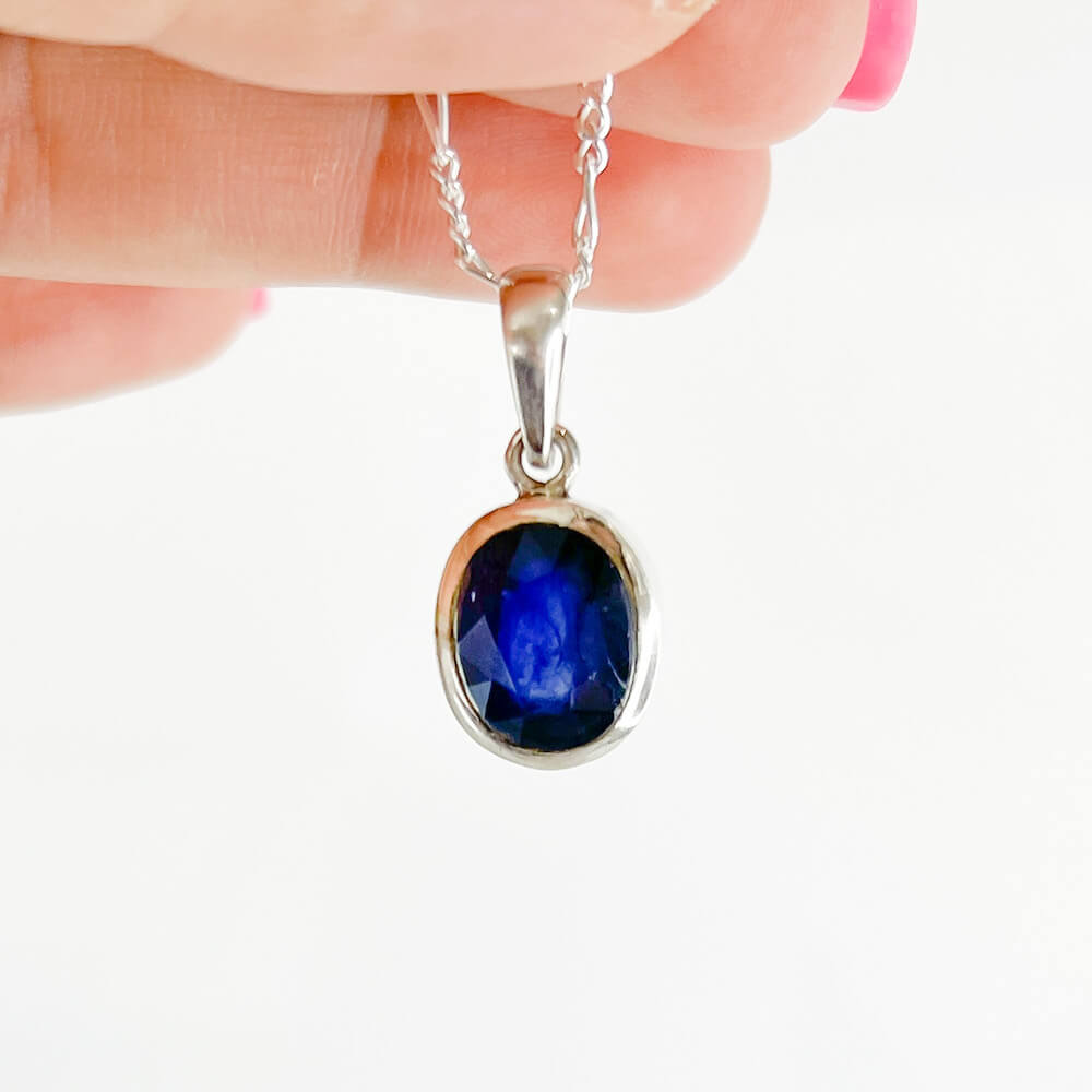 Looking for Sapphire Pendant 925 Sterling Silver Pendant ? Shop at MagicCrystals.com for Sapphire Gemstone Pendant, Handmade Silver Gemstone Jewelry, Sapphire Silver Pendant For Necklace Women - heart chakra stone? Sapphire initiates the pleasures of life and stimulates the throat chakra. Faceted Sapphire Sterling Silver Pendant Necklace - A