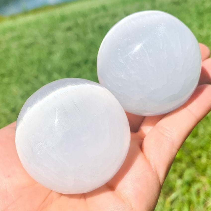 Looking for Selenite Spheres from Morocco and white clearing tools? Shop at Magic crystals and Buy Selenite Tumbled Stones, Selenite Polished Sphere Gemstones, and Bulk Crystals. Selenite from Morocco - Selenite - Crown Chakra Crystal - High Vibration - -Energy Healing - 7th Chakra and reiki. A protective stone.
