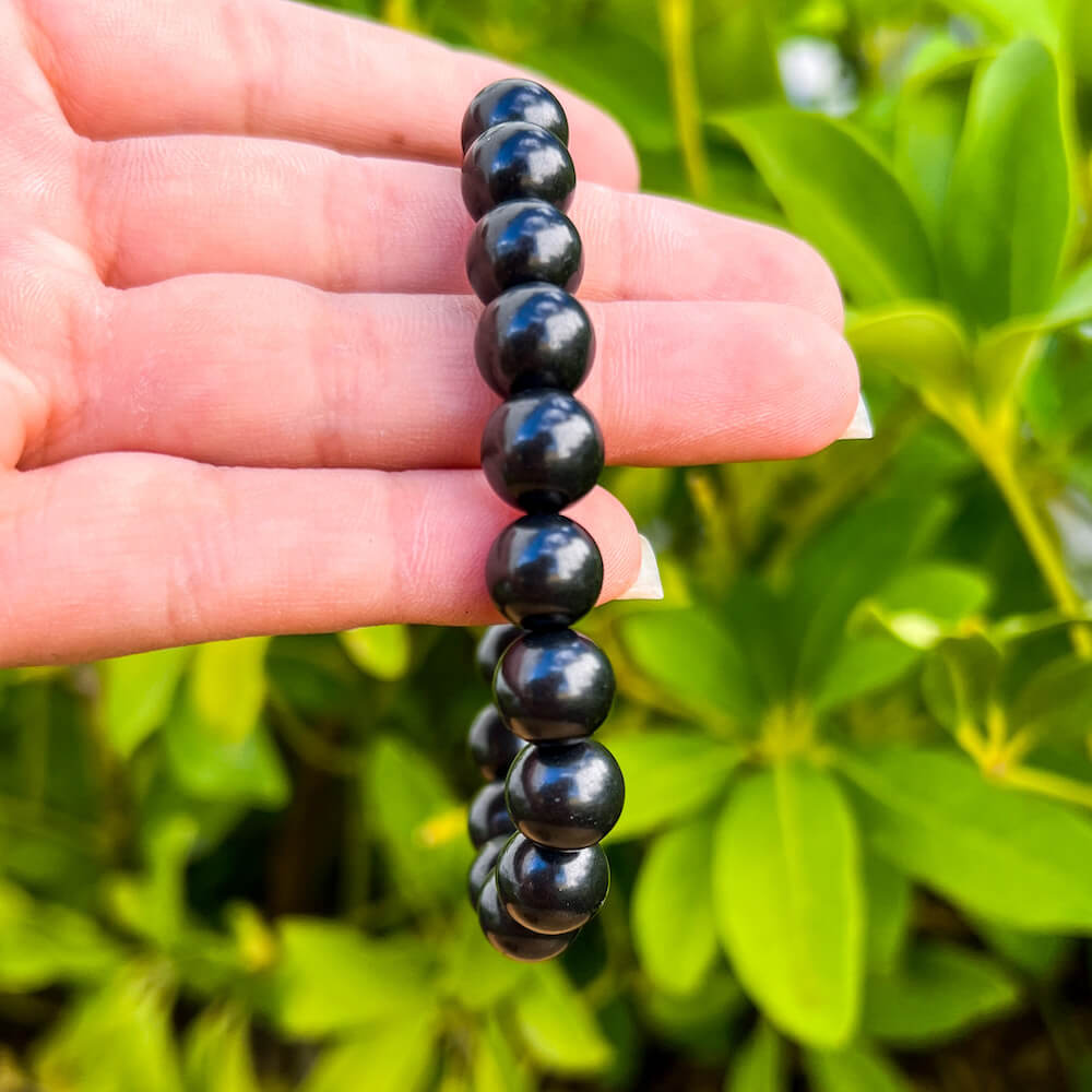 Looking for a Unique Shungite bracelet? Find Shungite Bead Bracelet, Polished Shungite, EMF Protection, Shungite Jewelry handmade crystal when you shop at Magic Crystals. Shop genuine shungite bracelet. Women and Mens shungite bracelets with FREE SHIPPING AVAILABLE.