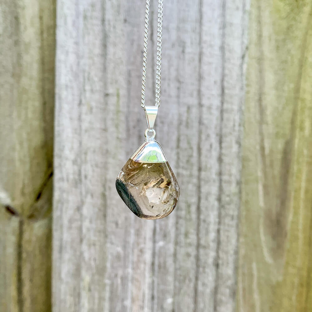 Looking for a Smoky Quartz Necklace? Find a Smoky Quartz Necklace Crystal Jewelry when you shop at Magic Crystals. Natural Smoky Crystal Healing Pendant Necklace. Smoky Quartz Pendant meaning is a stone that has been known to help with patience and peace.