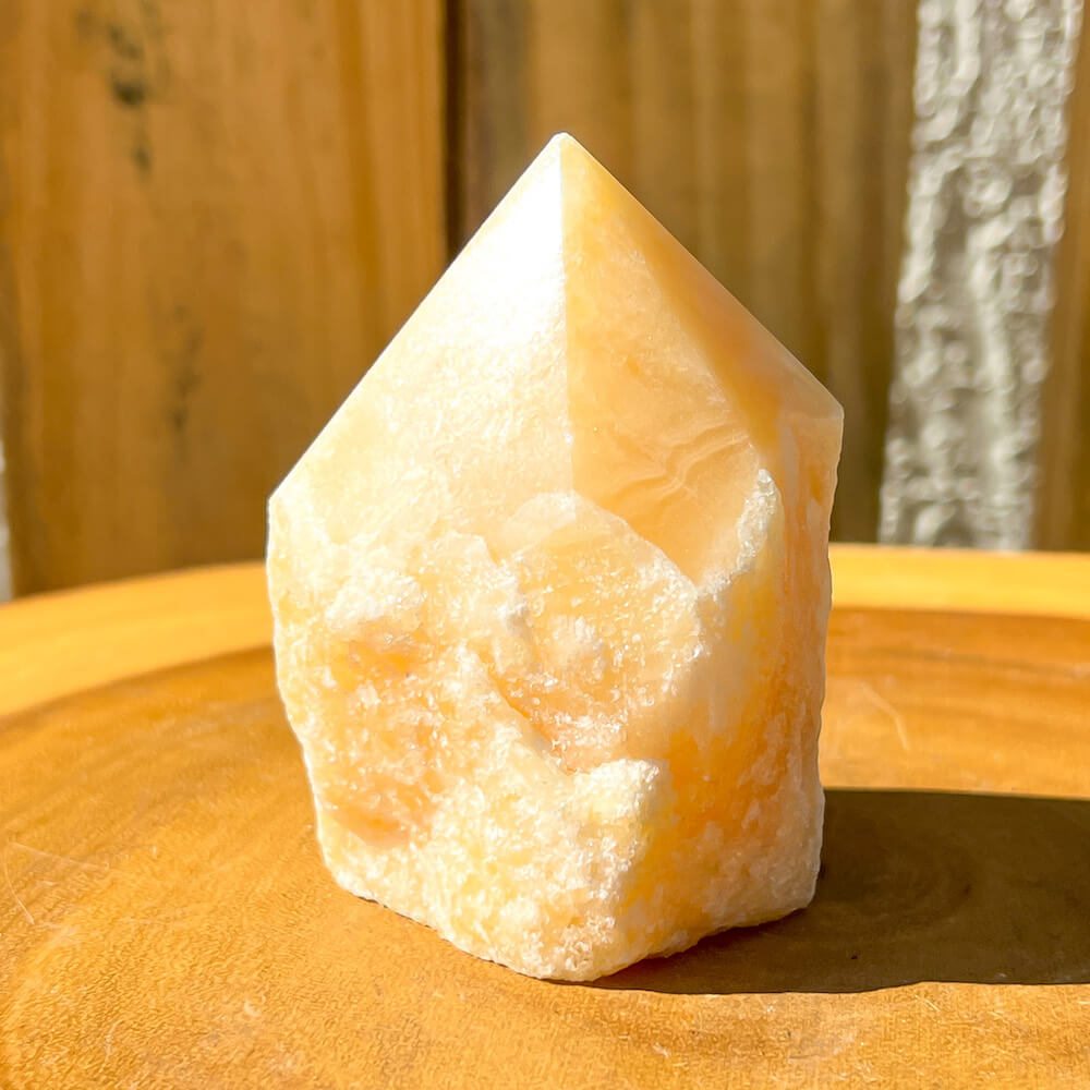 Yellow-Calcite-Power-Point. Looking for a Polished Point - Stone Points - Crystal Points - Power Point - Crystal Point Large - Crystal Point Tower - Stone Point? MagicCrystals.com has a wide variety of crystal points to power you grid!. These are used as an Alter Crystal Tower.  Magic Crystals offers free shipping! Crystal Grid Point