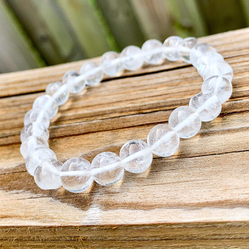 Shop for Clear Crystal Quartz Bead Stone Bracelet and Quartz Jewelry at Magic crystals. Jewelry and Bracelets, Beaded Bracelets, quartz bracelets, and more. FREE SHIPPING available. Clear Quartz is the most recognized type of crystal. In fact, many people envision quartz crystals when they think of crystals.