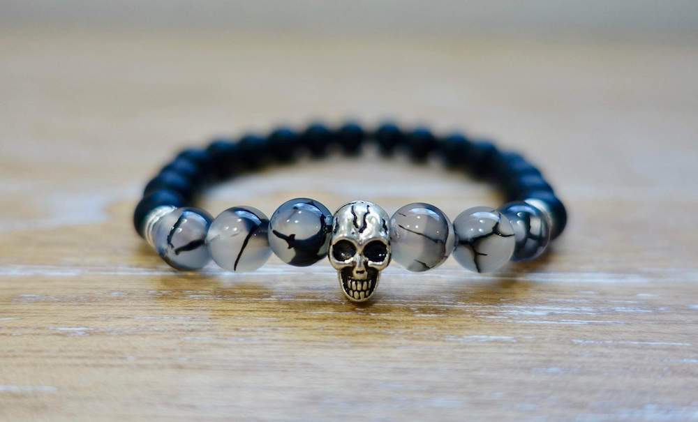 Black Onyx Stone & Black Tourmalinated quartz Gemstone Skull Bracelet - Magic Crystals - Skull Bracelet -Unisex Black onyx bracelet